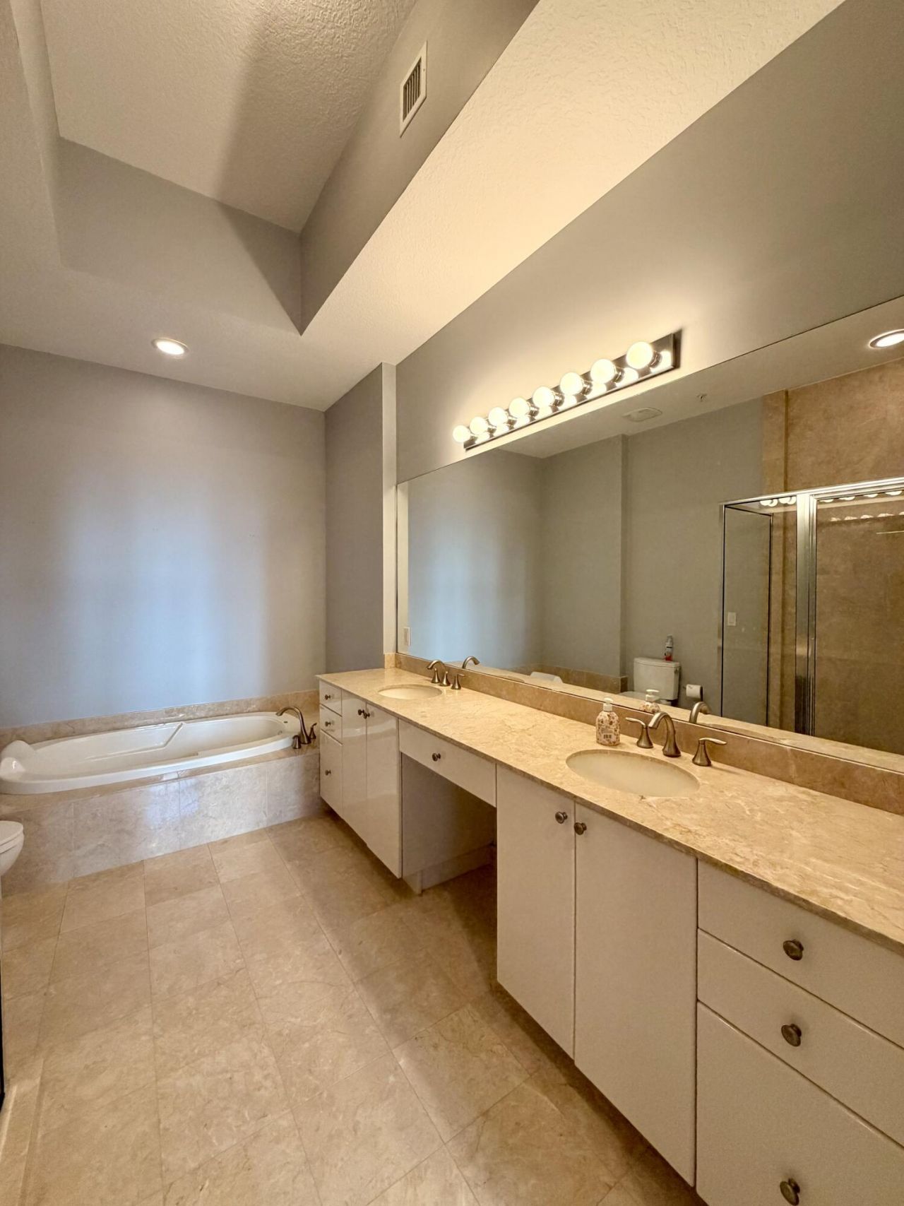 701 S Olive Avenue, Unit 317, West Palm Beach, FL 33401 Photo