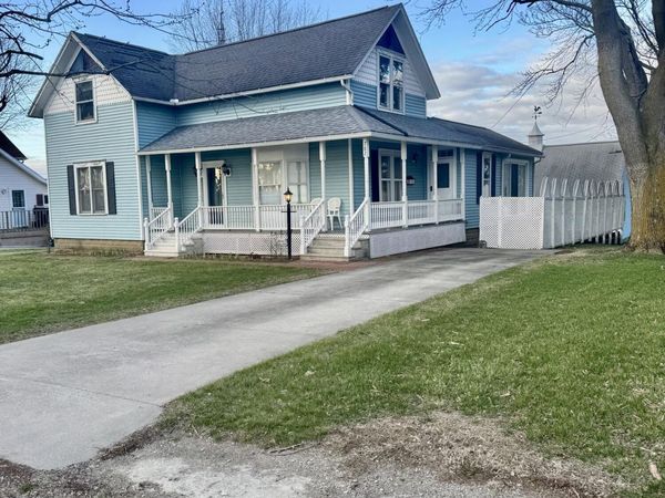 782 Walnut Street, New Bavaria, OH 43548