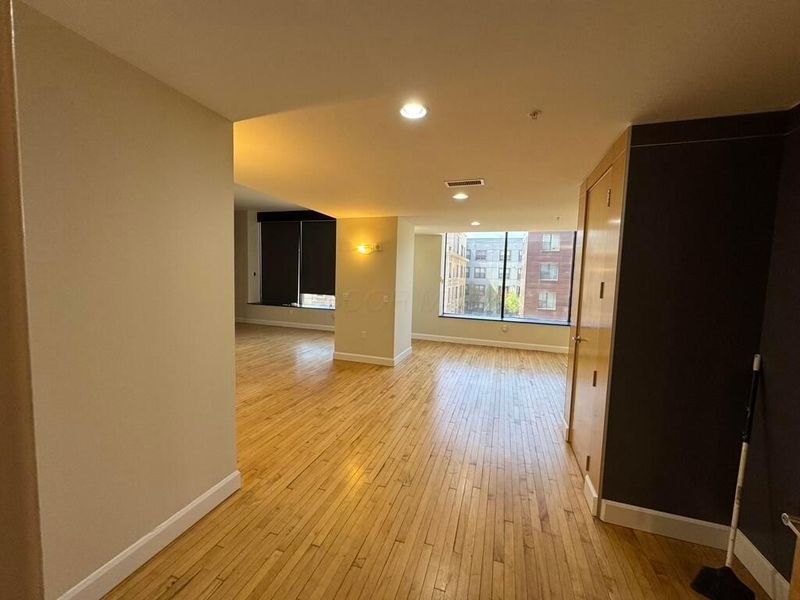 106 N High Street, Unit 401, Columbus, OH 43215 Photo 1