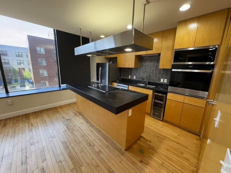 106 N High Street, Unit 401, Columbus, OH 43215 Photo 2