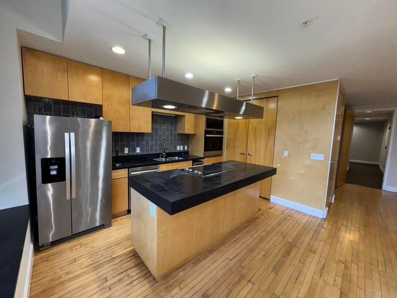 106 N High Street, Unit 401, Columbus, OH 43215 Photo 4