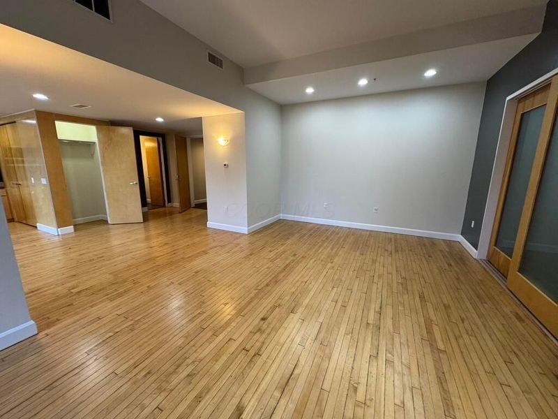 106 N High Street, Unit 401, Columbus, OH 43215 Photo 7