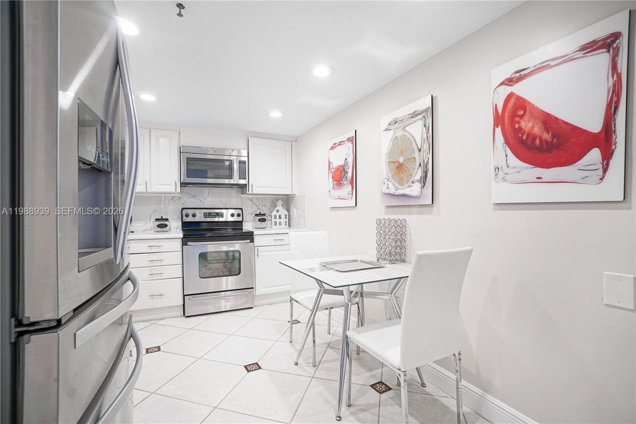 9 Island Ave, Unit 2410, Miami Beach, FL 33139 Photo