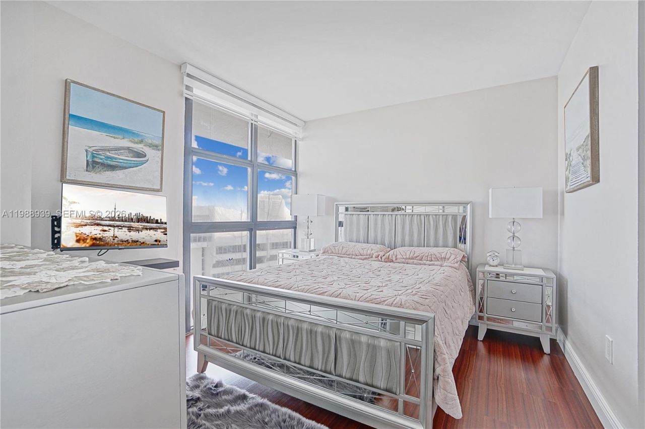 9 Island Ave, Unit 2410, Miami Beach, FL 33139 Photo
