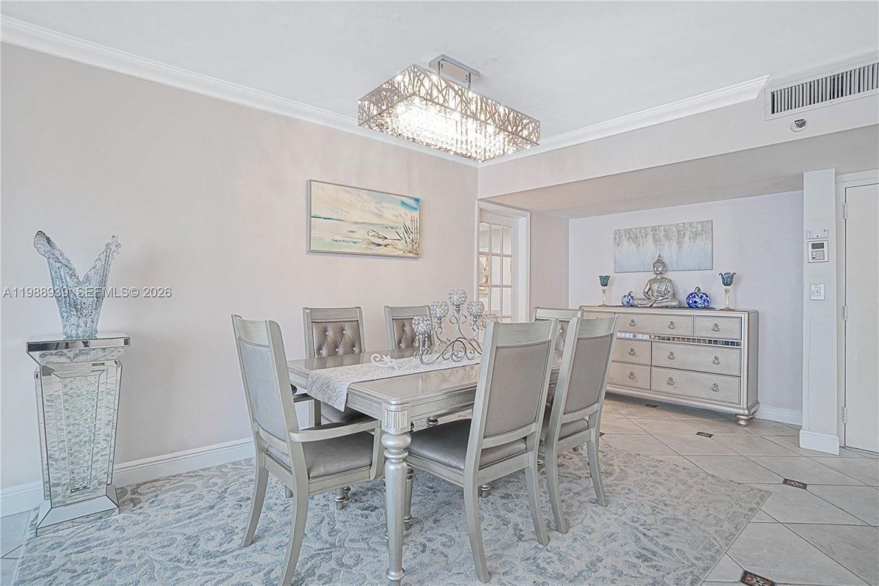 9 Island Ave, Unit 2410, Miami Beach, FL 33139 Photo