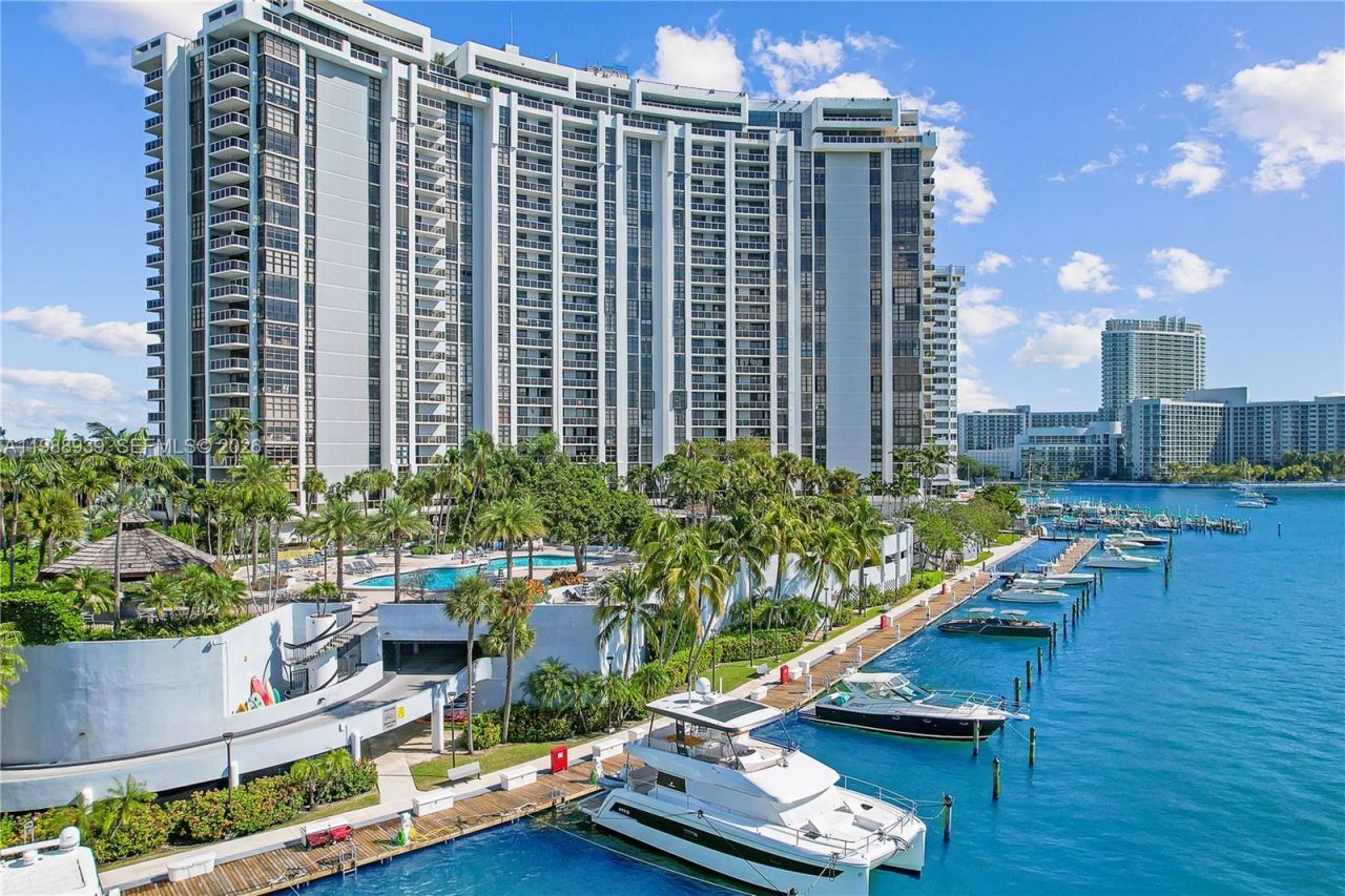 9 Island Ave, Unit 2410, Miami Beach, FL 33139 Photo