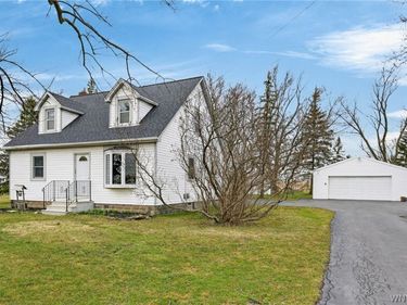 2115 Lockport Road, Niagara Falls, NY 14304