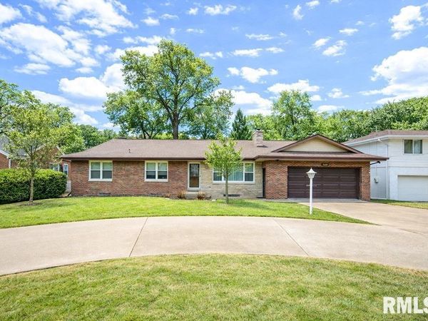 5209 N PROSPECT Road, Peoria Heights, IL 61616