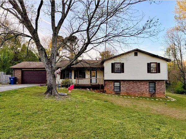 482 Camden Circle, Lawrenceville, GA 30046