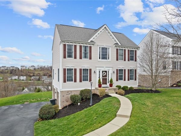 1335 Maplewood Cir, Washington, PA 15301