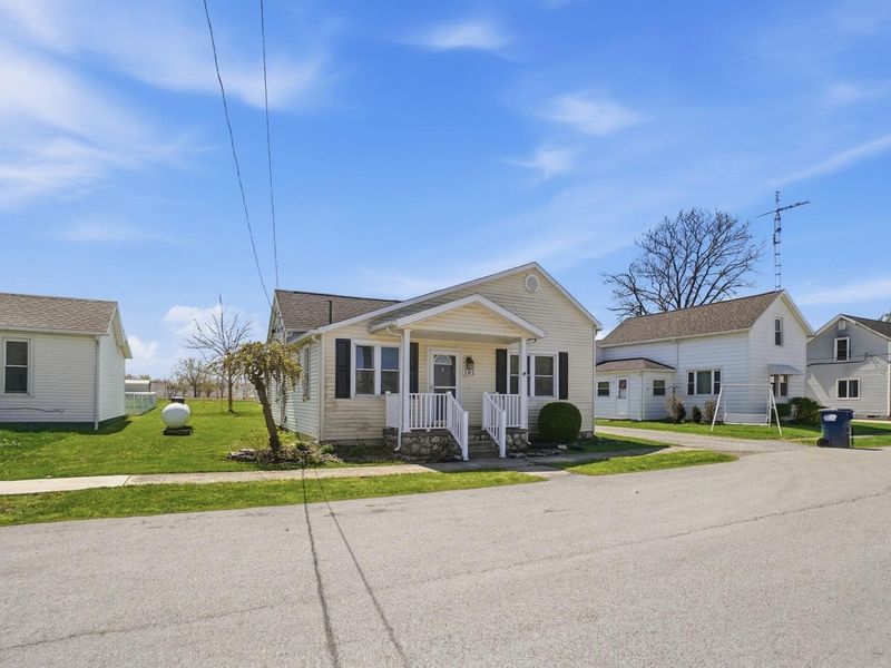 105 W Water Street, Buckland, OH 45819 Photo 3