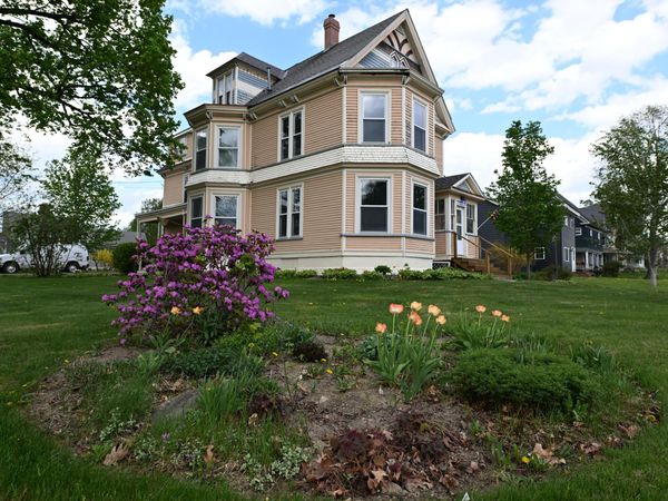 34 Pleasant Street, Houlton, ME 04730
