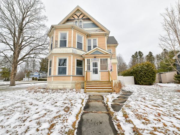 34 Pleasant Street, Houlton, ME 04730