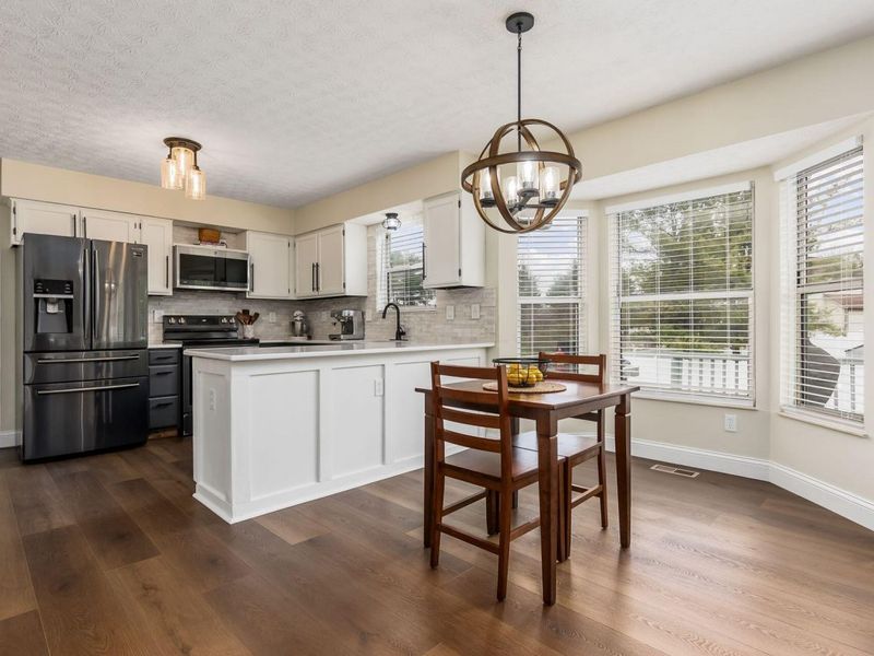 1576 Fallhaven Drive, Columbus, OH 43235 Photo 12