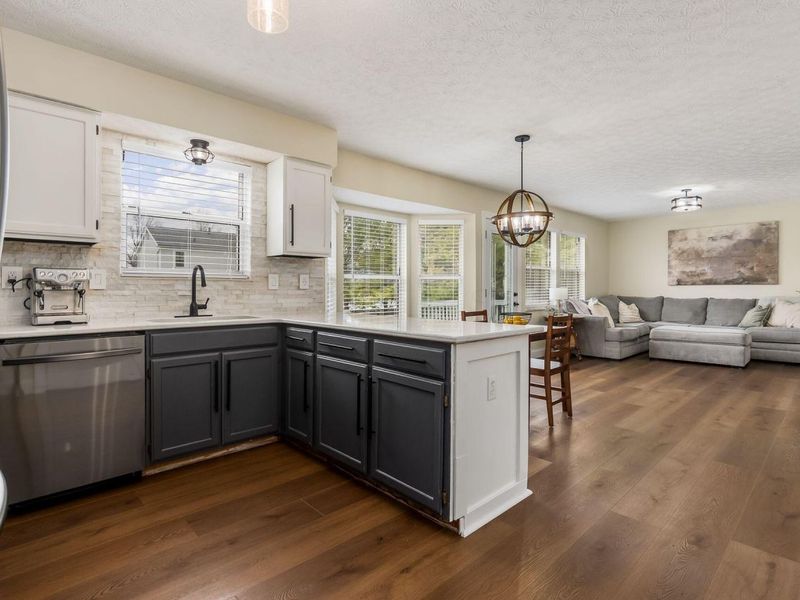 1576 Fallhaven Drive, Columbus, OH 43235 Photo 9