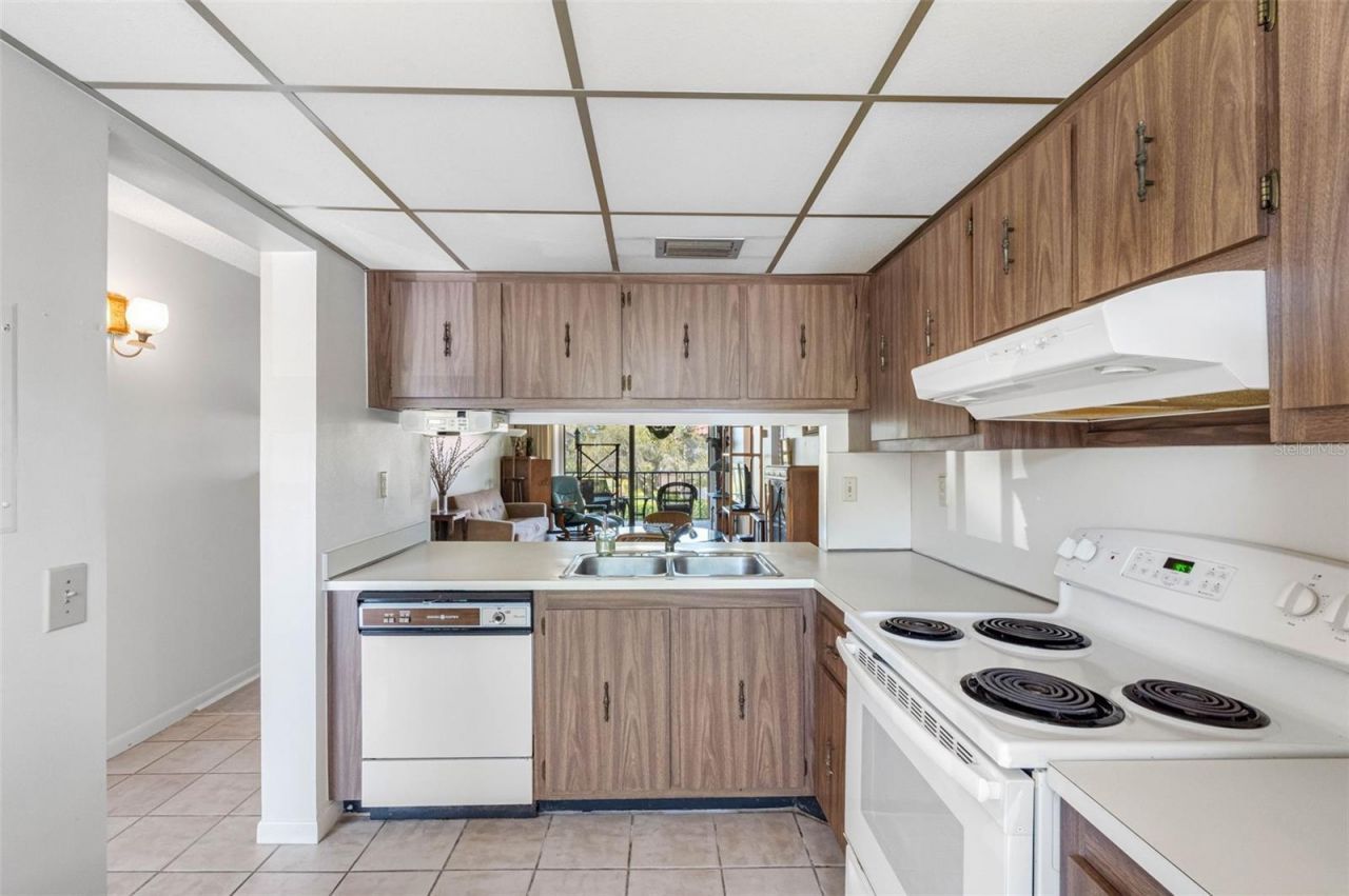 6269 Palma Del Mar Boulevard S, Unit 216, Saint Petersburg, FL 33715 Photo