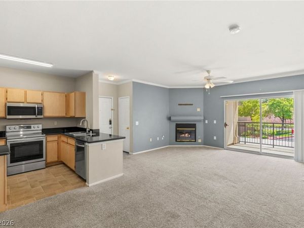 2900 Sunridge Heights Parkway, Unit 822, Henderson, NV 89052