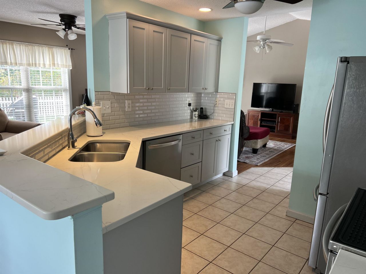 456 Copenhagen Dr. Photo 7