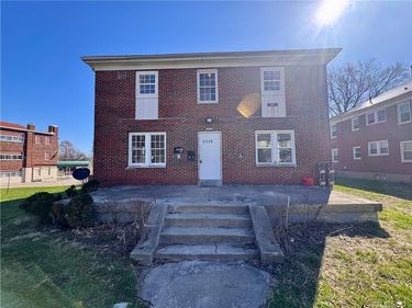 2118 Catalpa Drive, Dayton, OH 45406