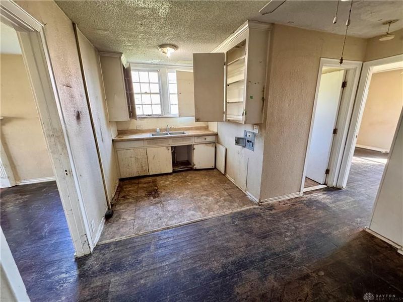 2118 Catalpa Drive, Dayton, OH 45406 Photo 6