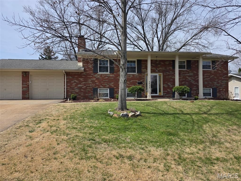 2933 W Adams Street , Saint Charles, MO 63301 Main Photo