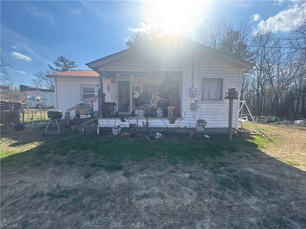 112 Hardwick Lane , Lowgap, NC 27024