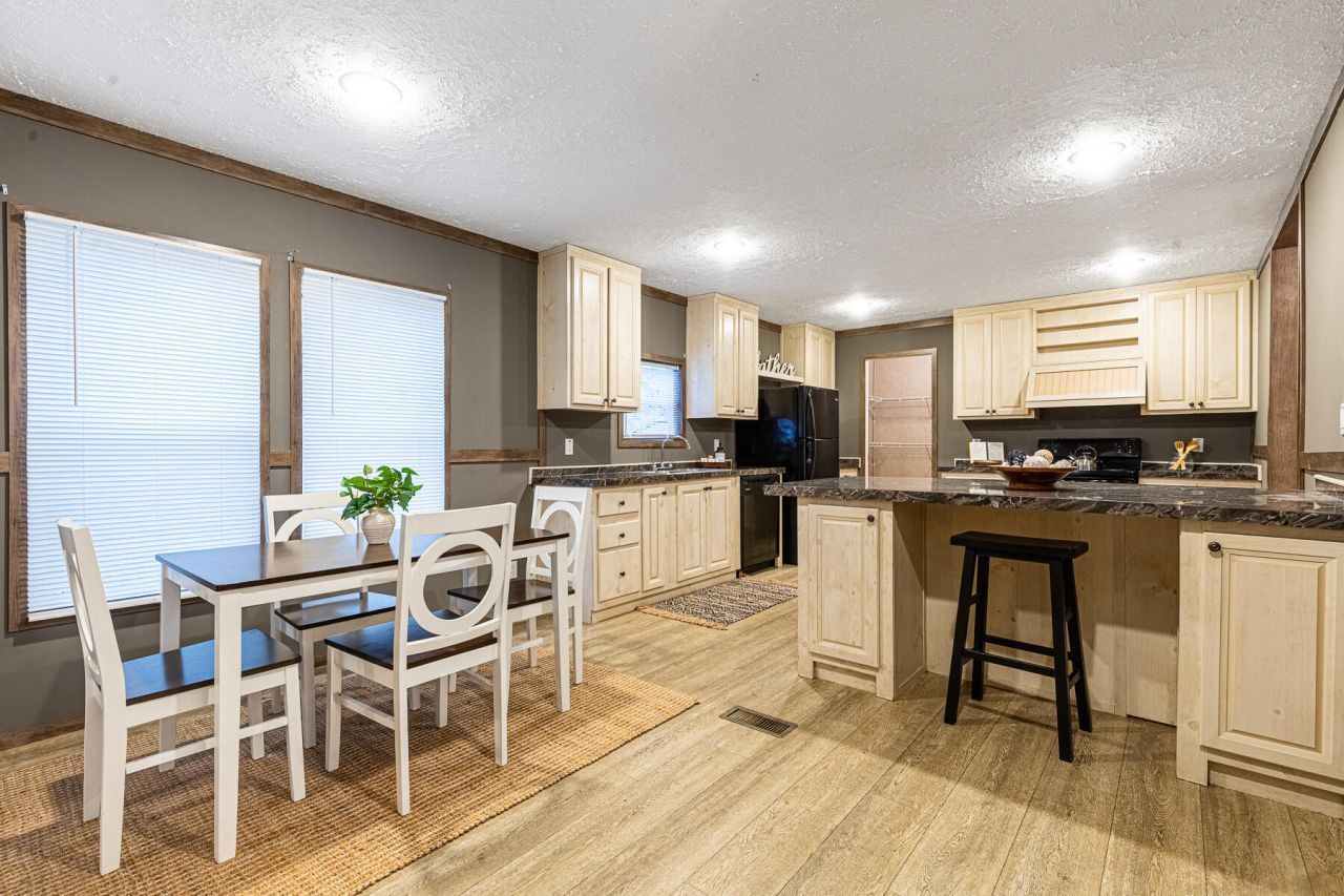 406 Butter Road Photo 13