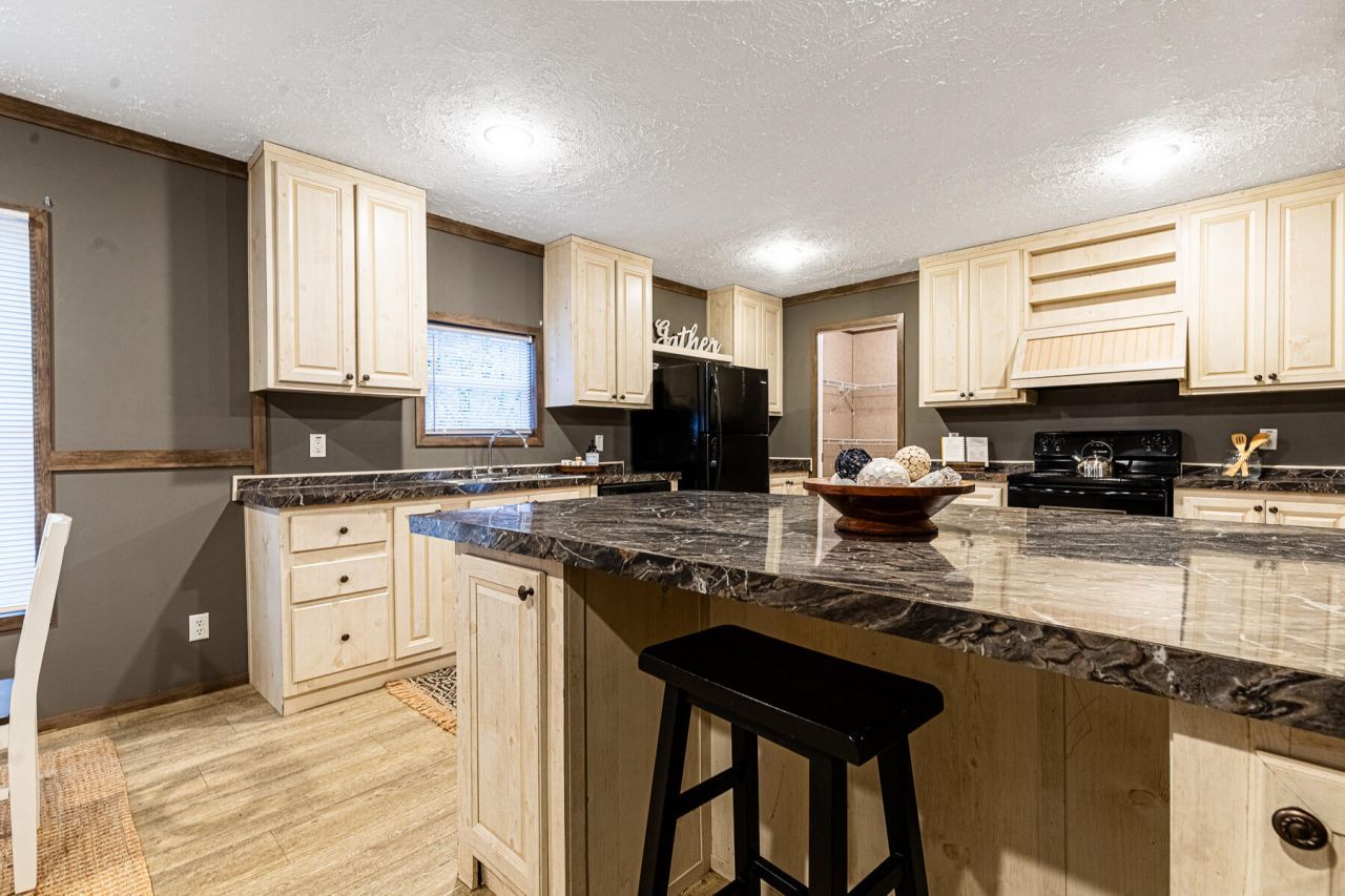 406 Butter Road Photo 17