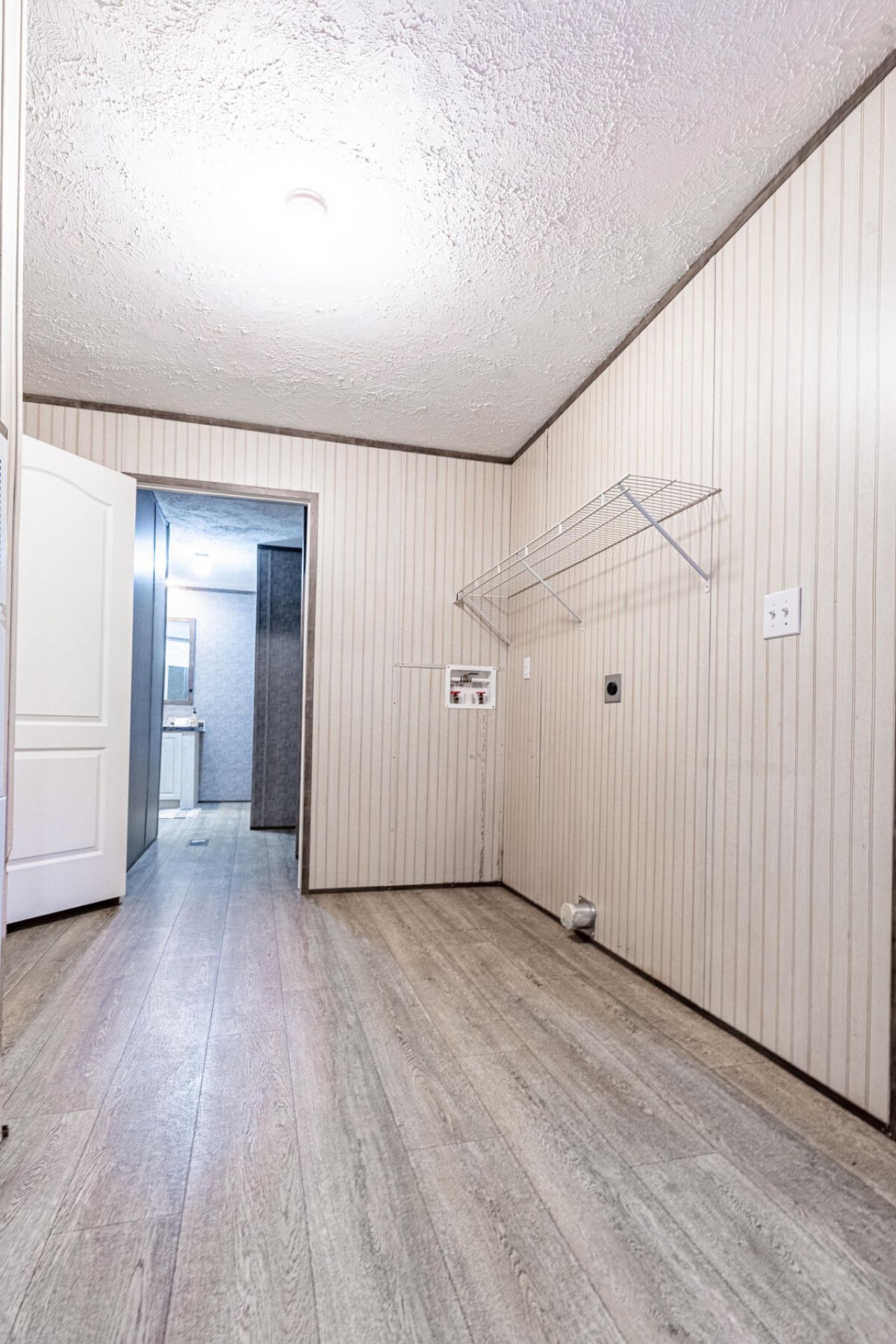 406 Butter Road Photo 35