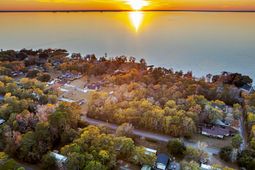 406 Butter Road photo 4