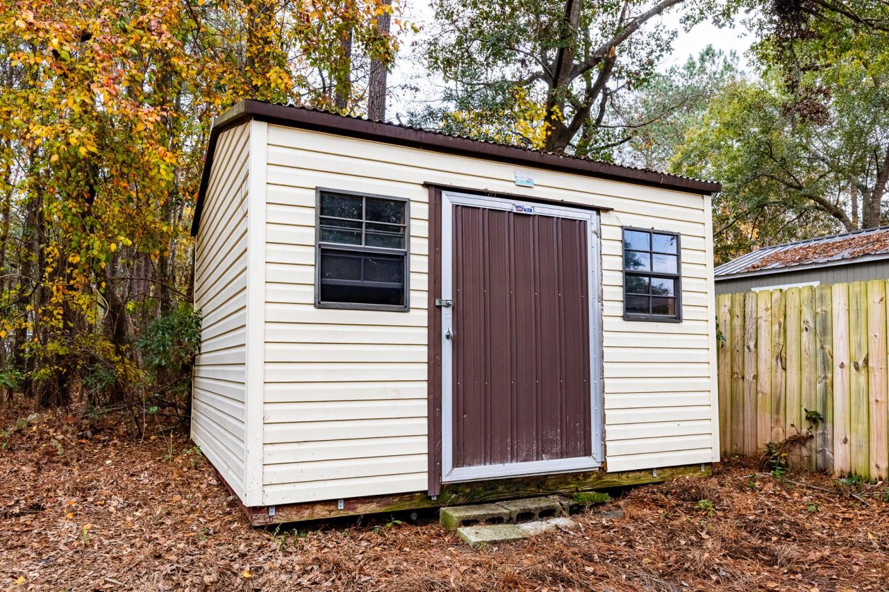 406 Butter Road Photo 48