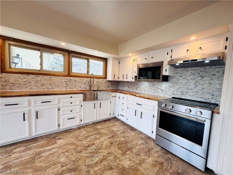 11685 Mills Road, Garrettsville, OH 44231 Photo 8