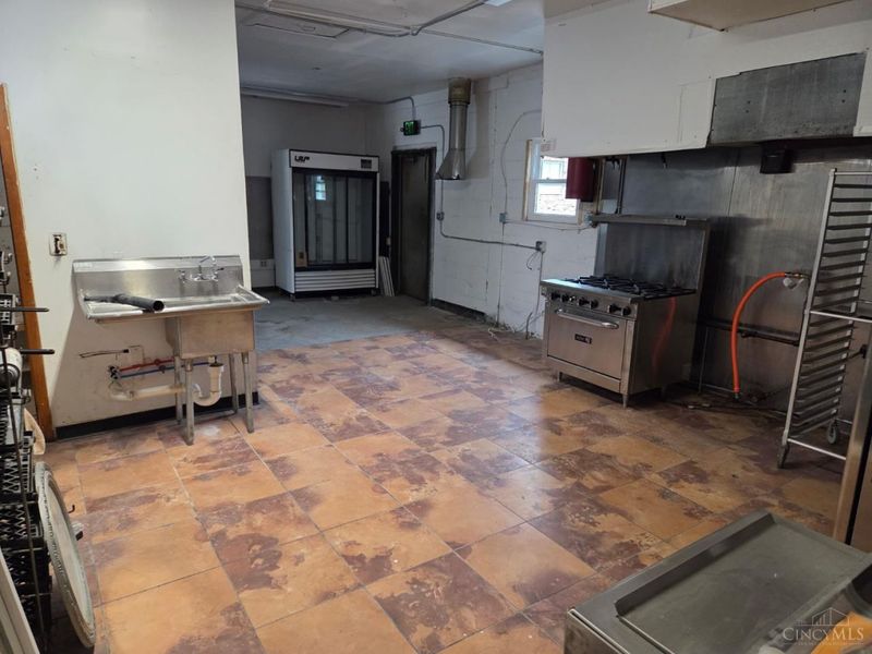 6344 Gracely Drive, Cincinnati, OH 45233 Photo 10