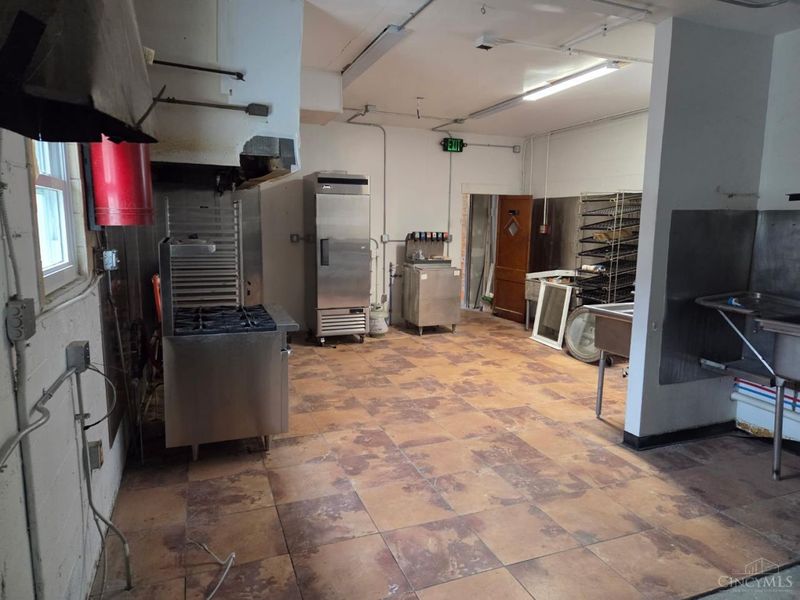 6344 Gracely Drive, Cincinnati, OH 45233 Photo 12