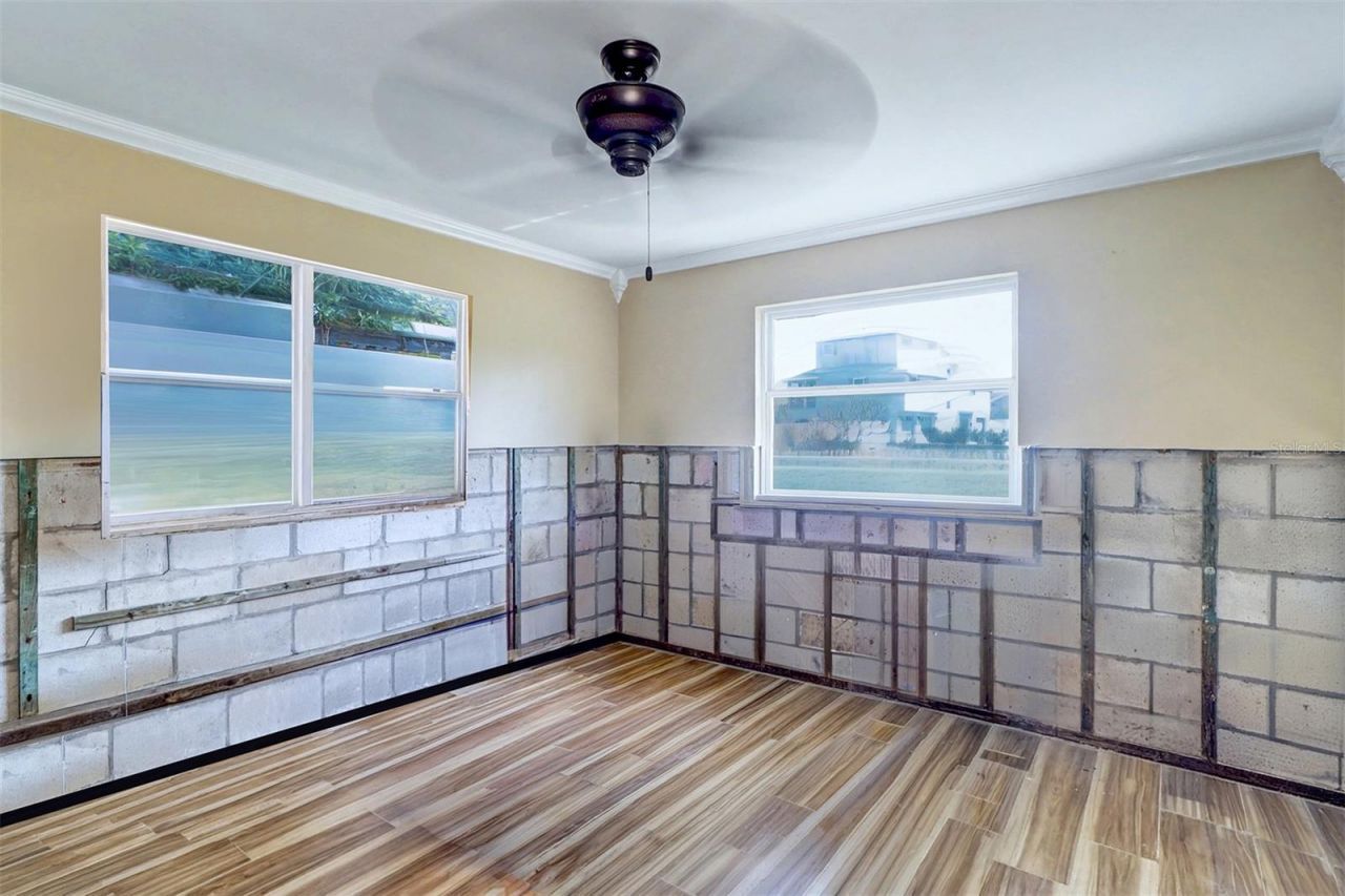 8751 Orient Way Ne, Saint Petersburg, FL 33702 Photo