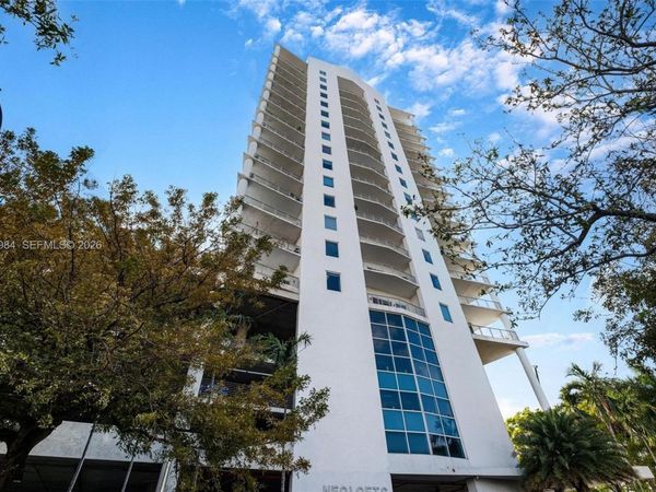 10 SW South River Dr , Unit 609, Miami, FL 33130