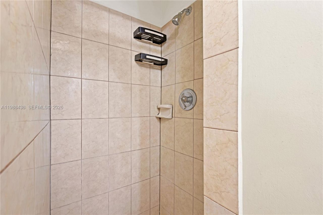 923 N 16th Ct , Hollywood, FL 33020 Photo