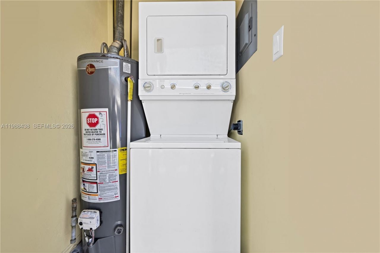 923 N 16th Ct , Hollywood, FL 33020 Photo