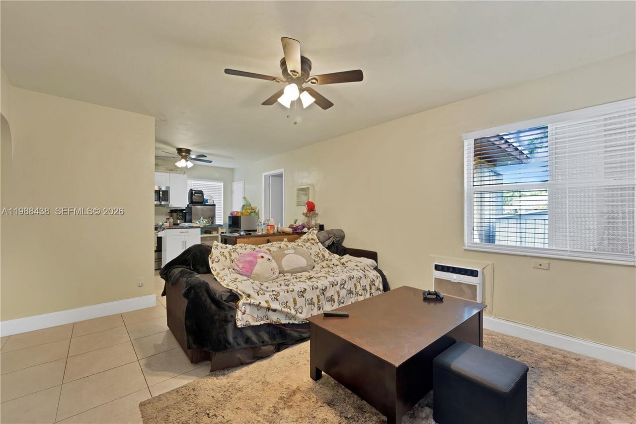 923 N 16th Ct , Hollywood, FL 33020 Photo