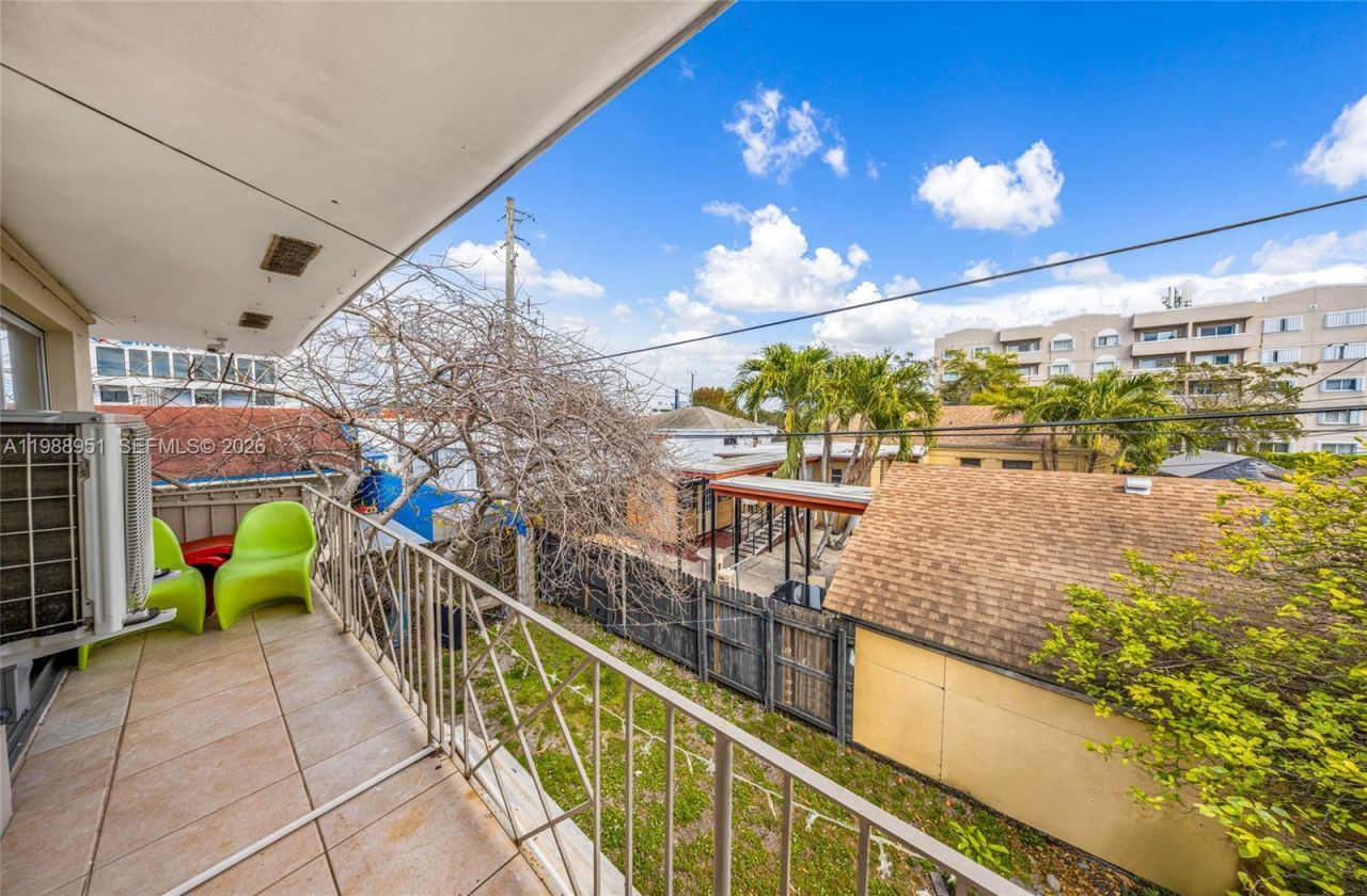 605 NW 34th Ave , Miami, FL 33125 Photo