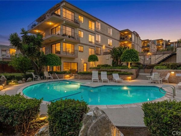 2722 20th, Signal Hill, CA 90755