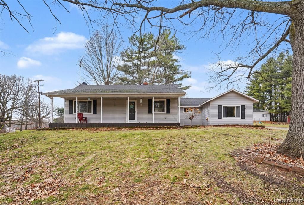90 S Elm Grove Road, Elba Township, MI 48446 Main Photo