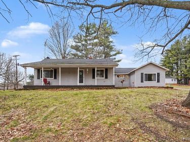 90 S Elm Grove Road, Elba Twp, MI 48446