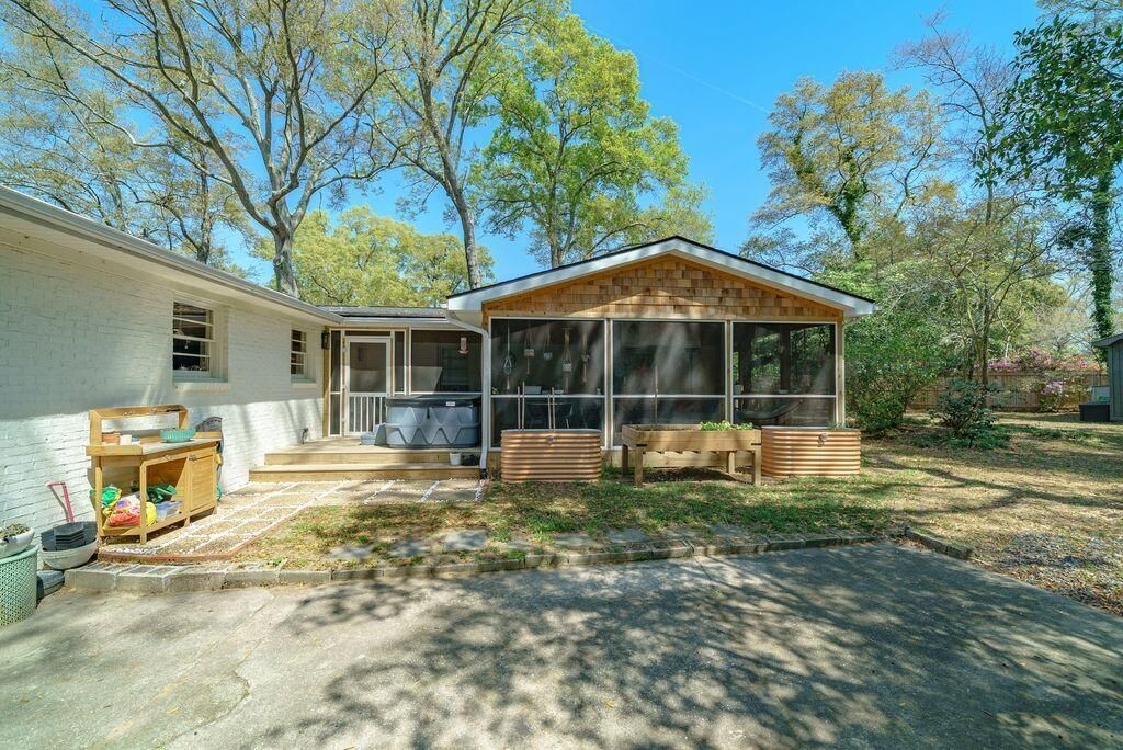 673 Edmonds Drive Photo 19