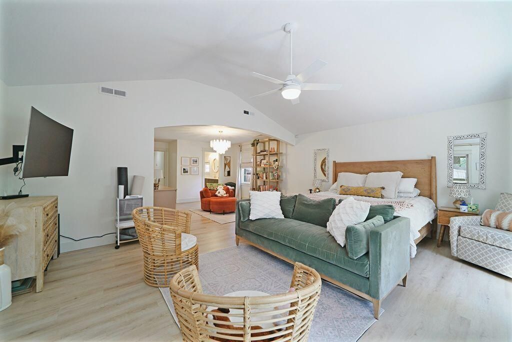 673 Edmonds Drive Photo 22