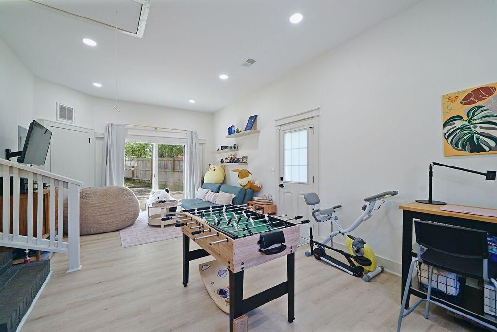 673 Edmonds Drive Photo 33