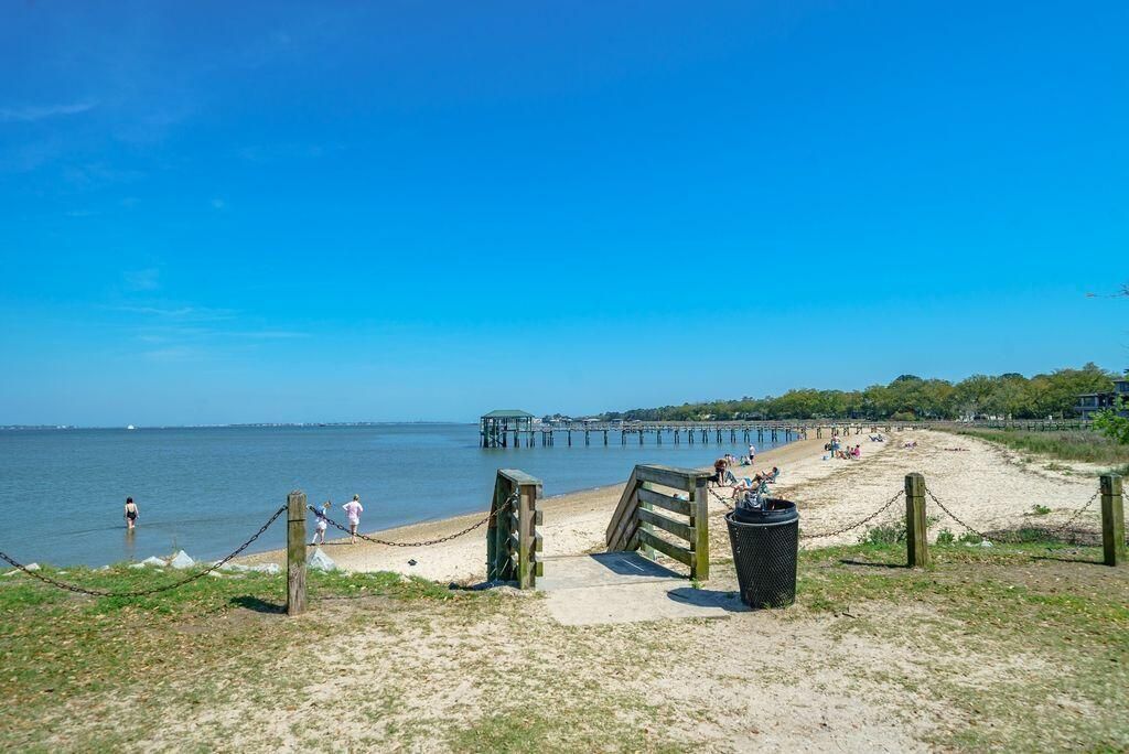 673 Edmonds Drive Photo 39