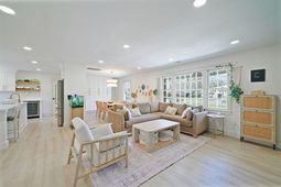 673 Edmonds Drive photo 4