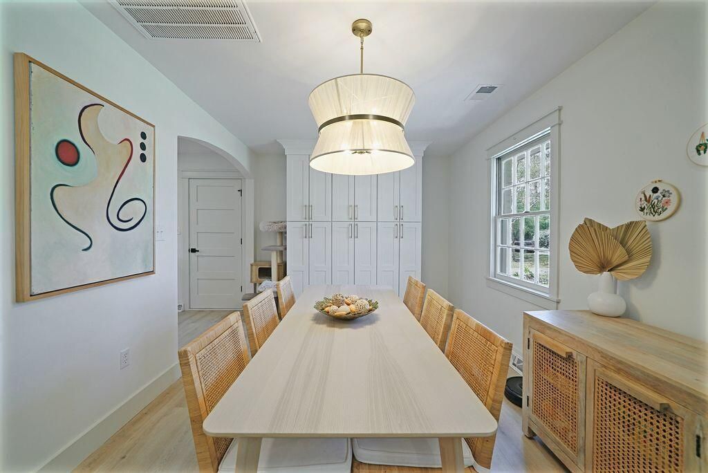 673 Edmonds Drive Photo 8