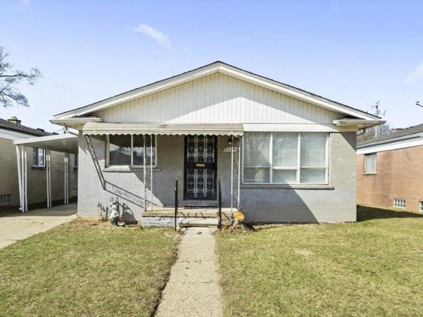 20247 Griggs Street, Detroit, MI 48221